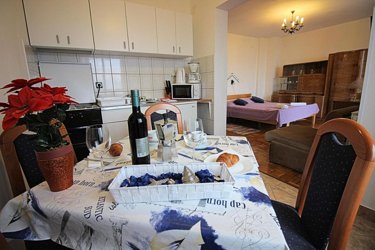 Guesthouse Marija Novi Vinodolski Kültér fotó